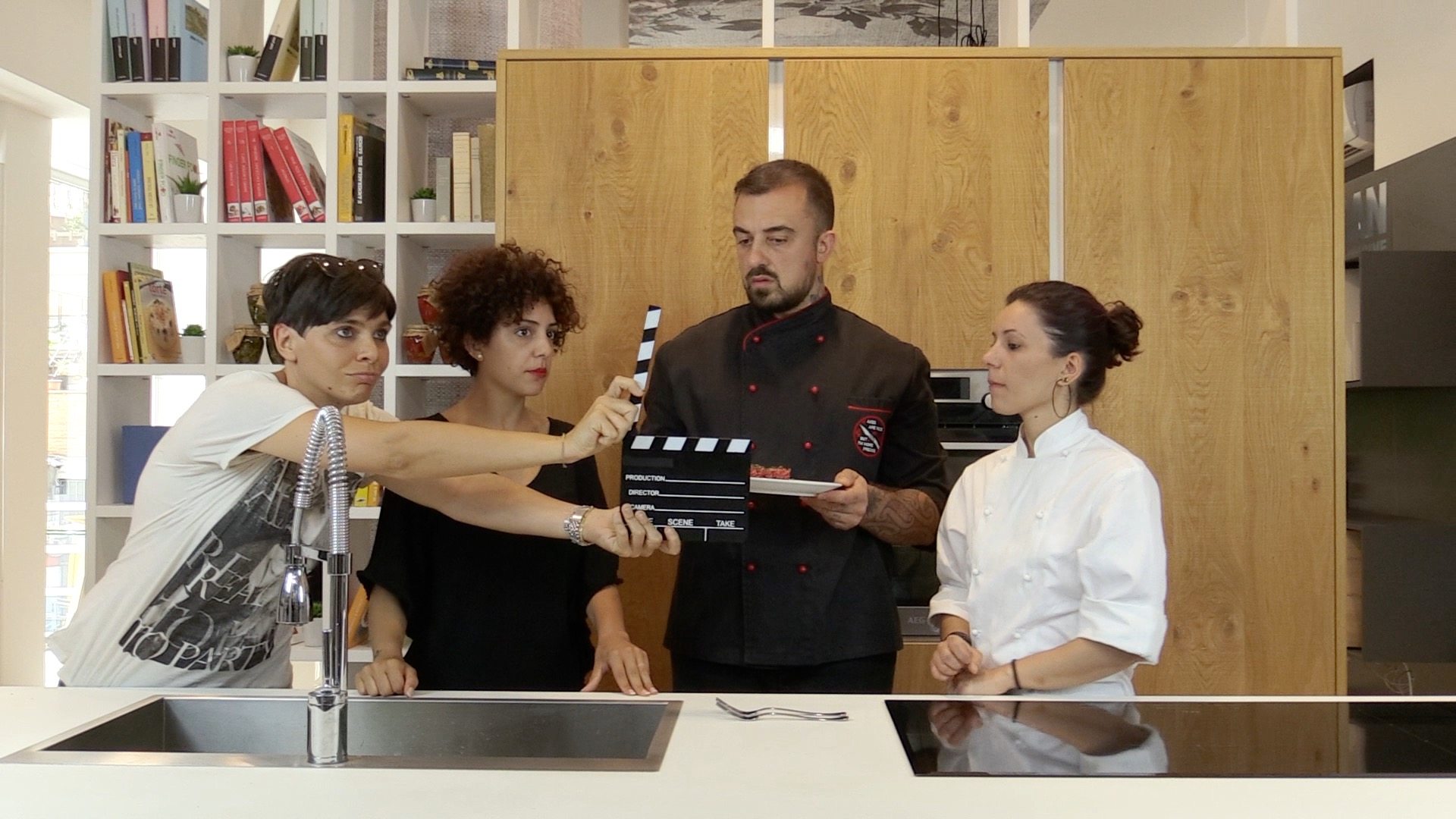 da sx Ilaria Chiesa (RecTv), Deborah Donadio (ISSR), Chef Rubio, Serena Sacco (L'AltroSpazio). Location: set Aran Concept Store di Roma Gregorio VII.